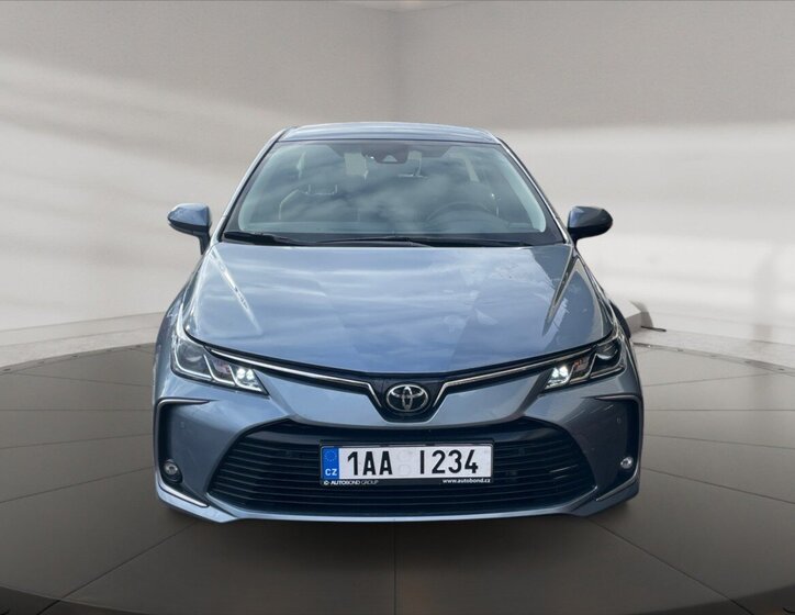 Toyota Corolla Sedan / Limuzína 1,5 l 92 kw