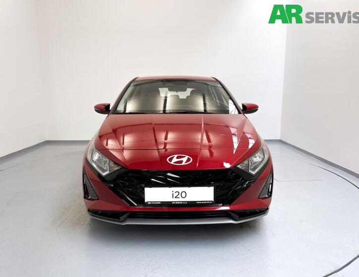 Hyundai i20 8