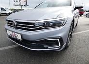 Volkswagen Passat 84