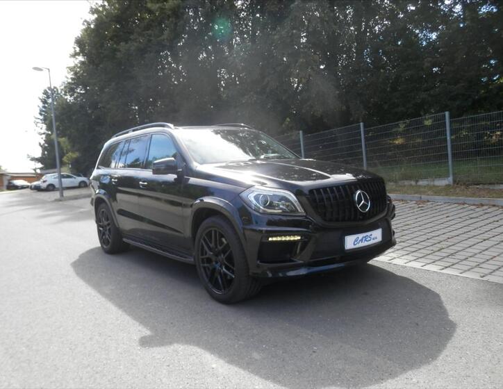 Mercedes-Benz GL 1
