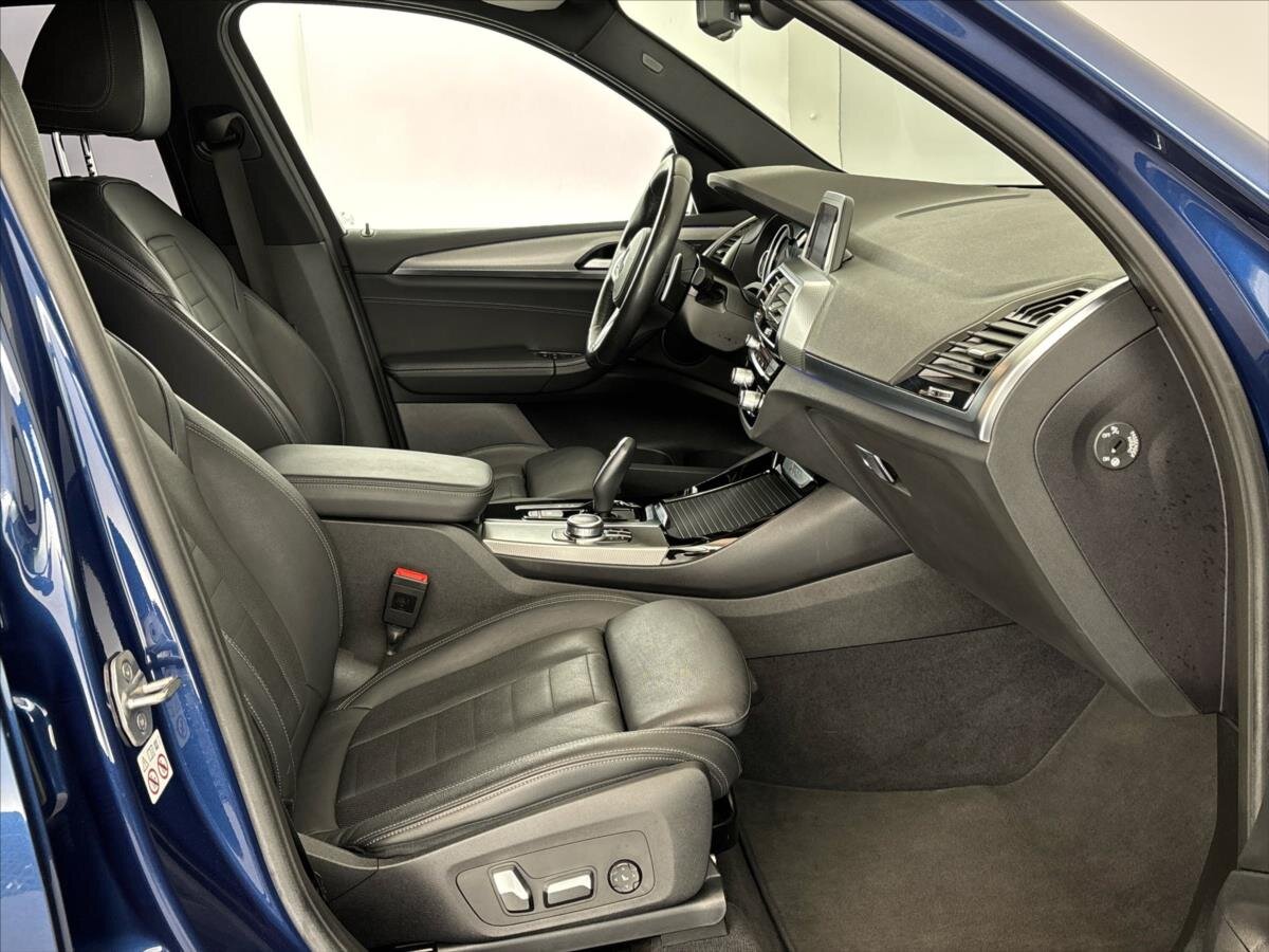 BMW X3 SUV / Terénní 2,0 l 140 kw