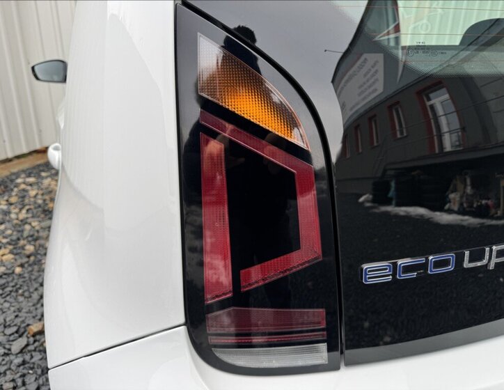 Volkswagen up! Hatchback 999,0 50 kw