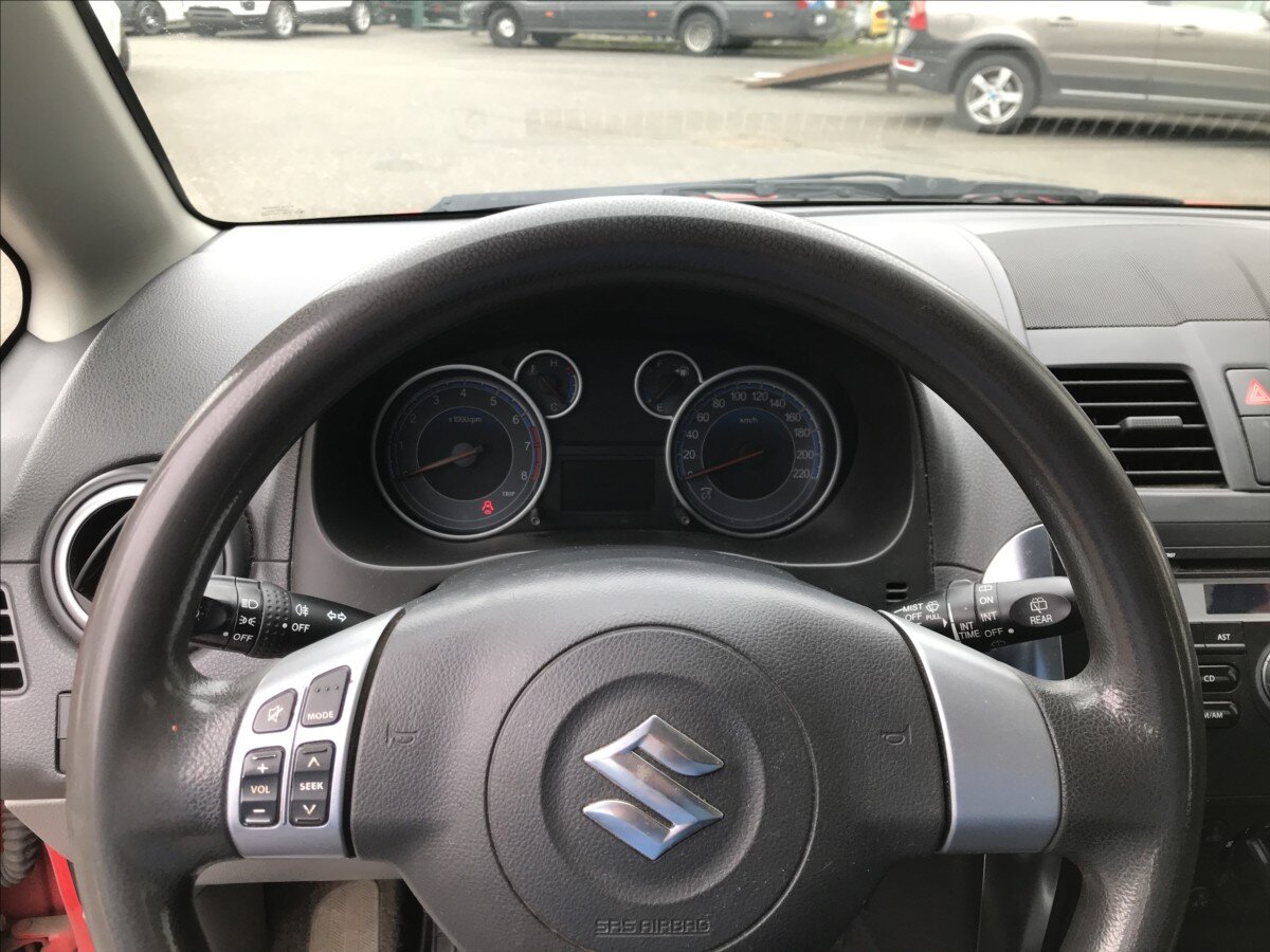 Suzuki SX4 Hatchback 1,6 l 79 kw