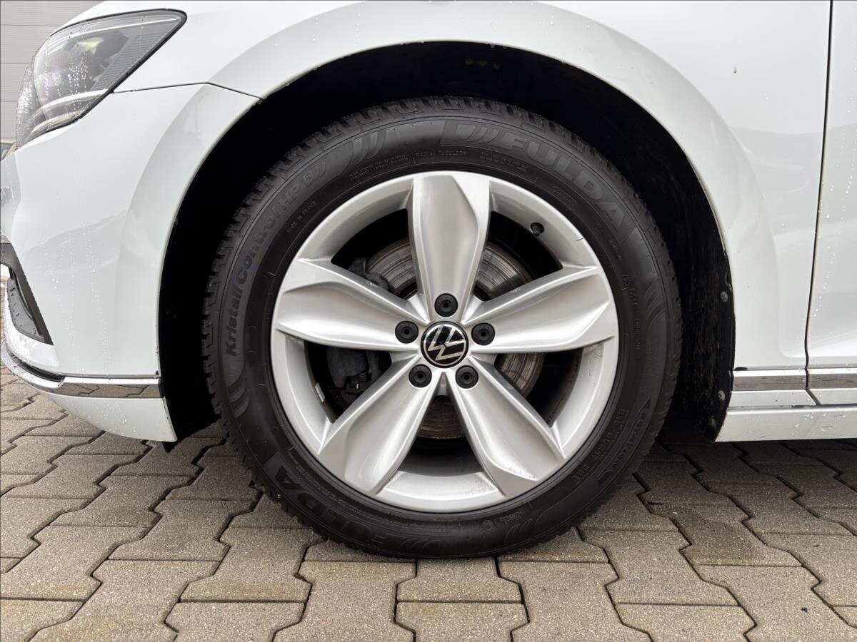 Volkswagen Passat Kombi 2,0 l 110 kw