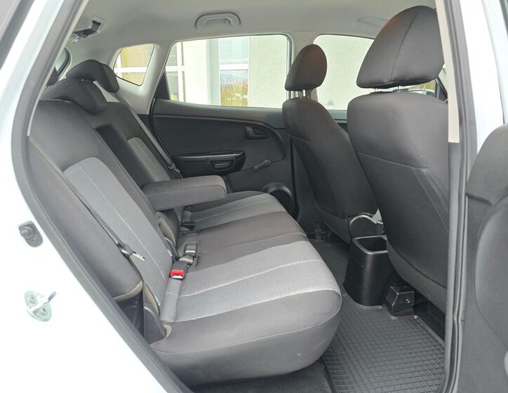 KIA Venga MPV 1,4 l 66 kw