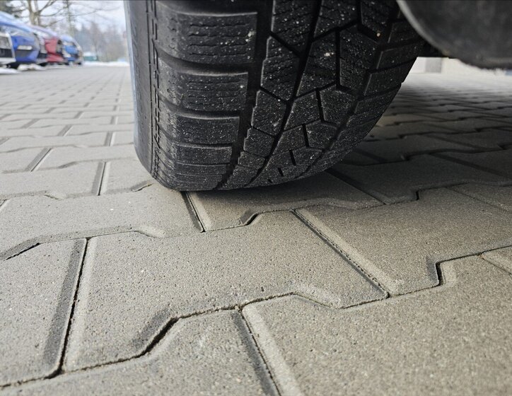 Volkswagen Touran Kombi 1,4 l 110 kw