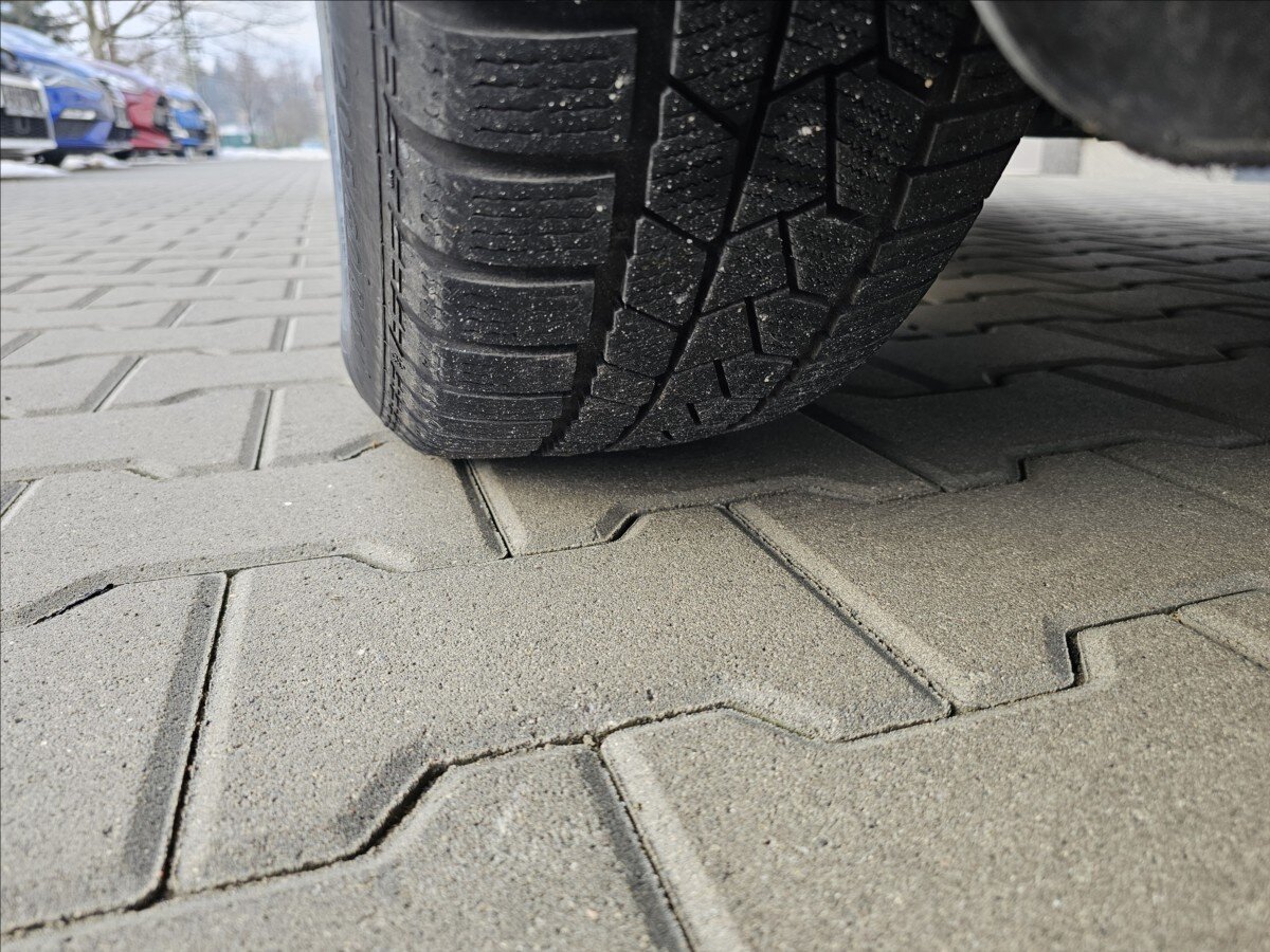 Volkswagen Touran Kombi 1,4 l 110 kw