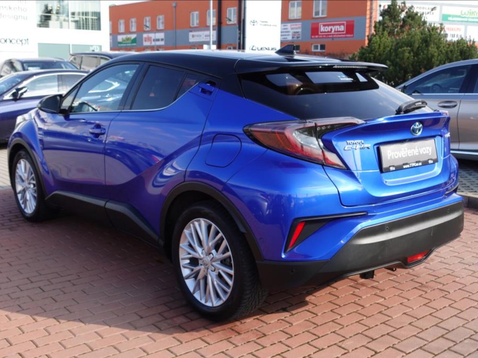 Toyota C-HR 6