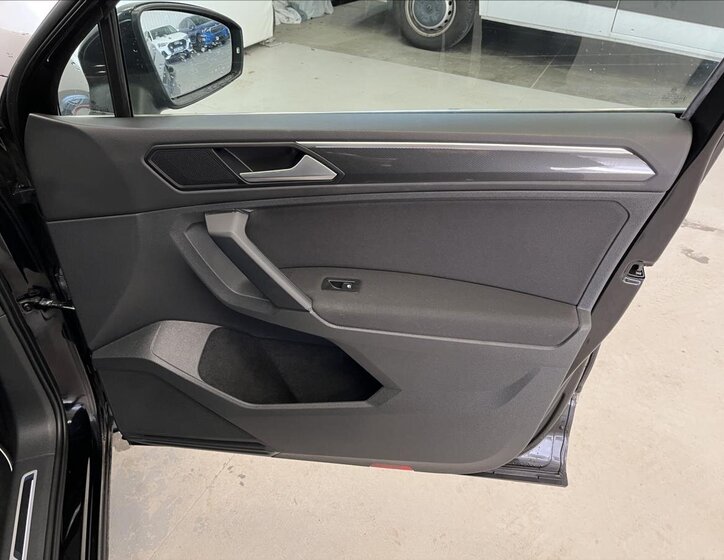 Volkswagen Tiguan SUV / Terénní 2,0 l 110 kw