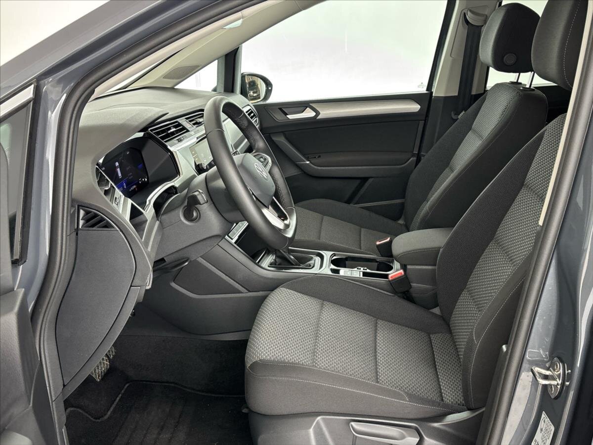 Volkswagen Touran MPV 1,5 l 110 kw