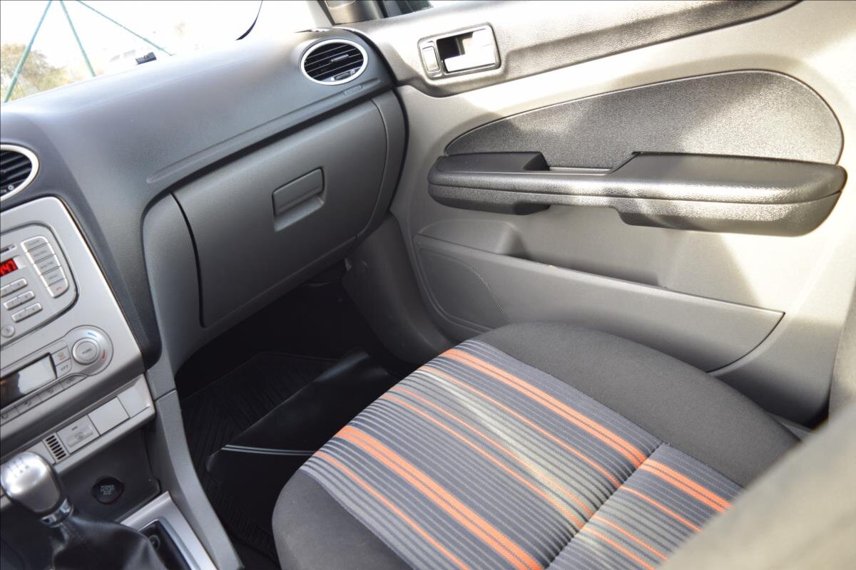 Ford Focus Hatchback 1,6 l 74 kw