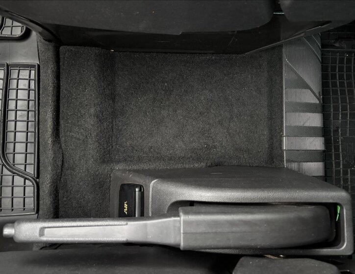 Ford Tourneo Custom 36