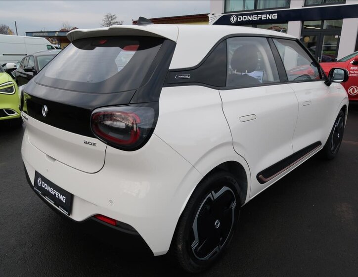 Dongfeng Box Hatchback 0,0 70 kw