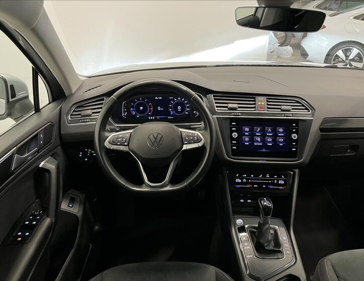 Volkswagen Tiguan 5