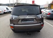 Mitsubishi Outlander 11
