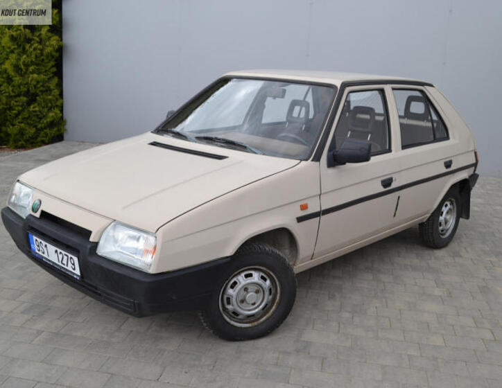 Škoda Favorit 1