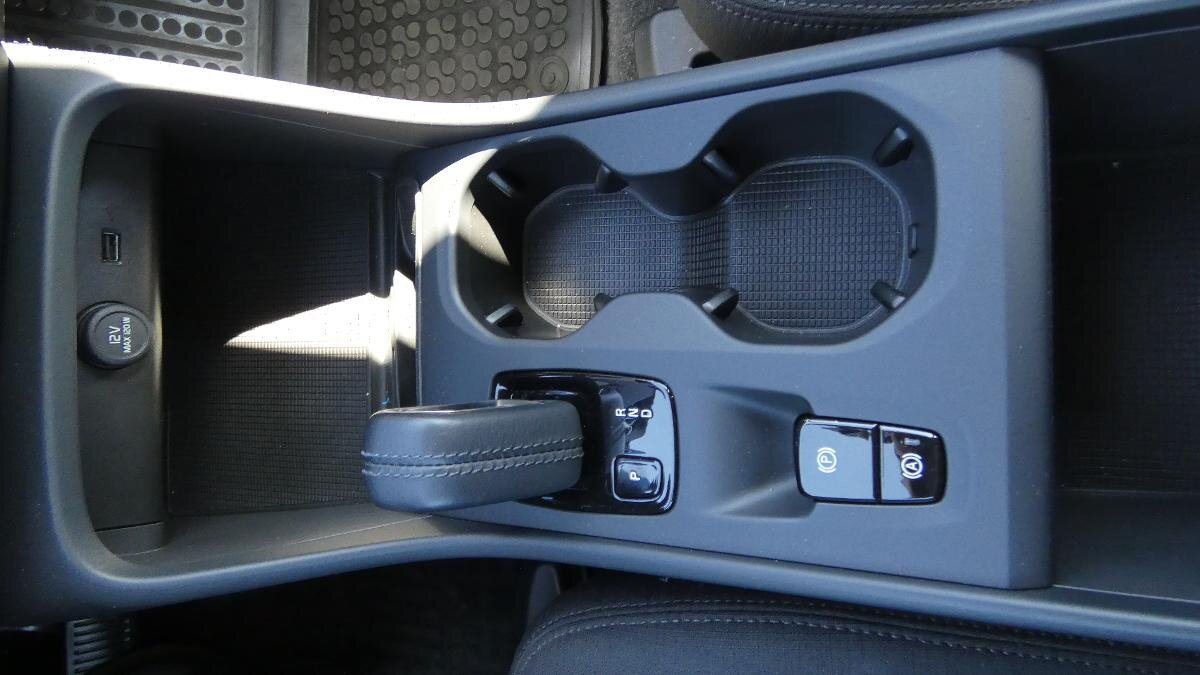 Volvo XC40 SUV / Terénní 1,5 l 95 kw