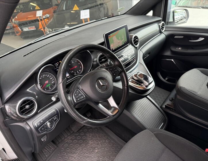 Mercedes-Benz Třídy V 9