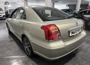 Toyota Avensis Liftback 1,8 l 95 kw