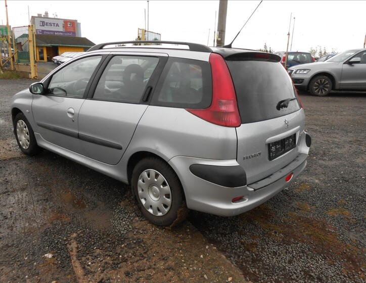Peugeot 206 10