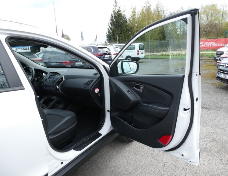 Hyundai ix35 SUV / Terénní 1,6 l 99 kw