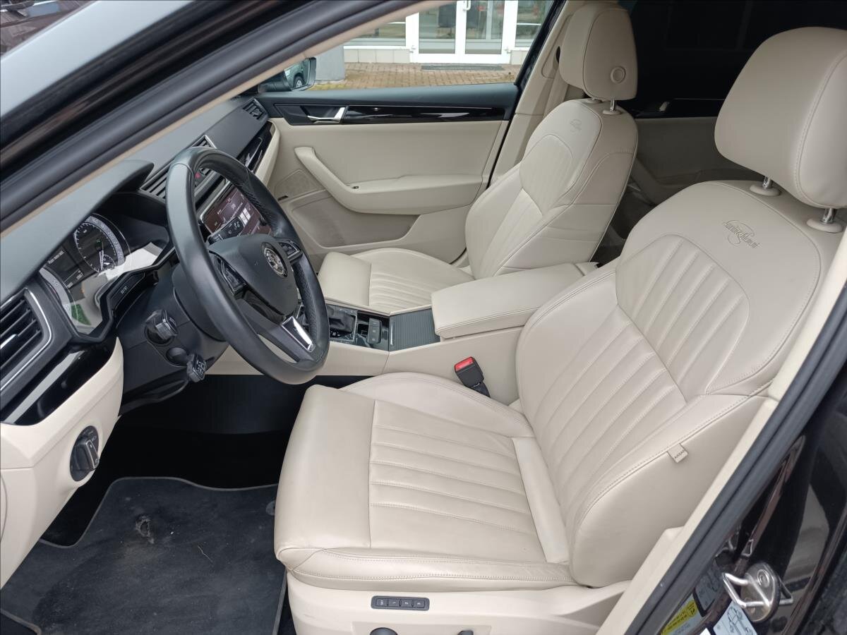 Škoda Superb Liftback 2,0 l 140 kw