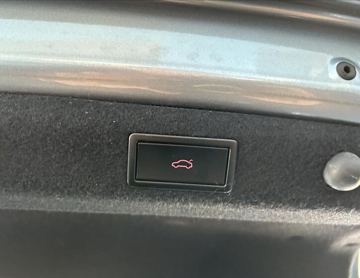 Škoda Superb Sedan / Limuzína 1,4 l 110 kw