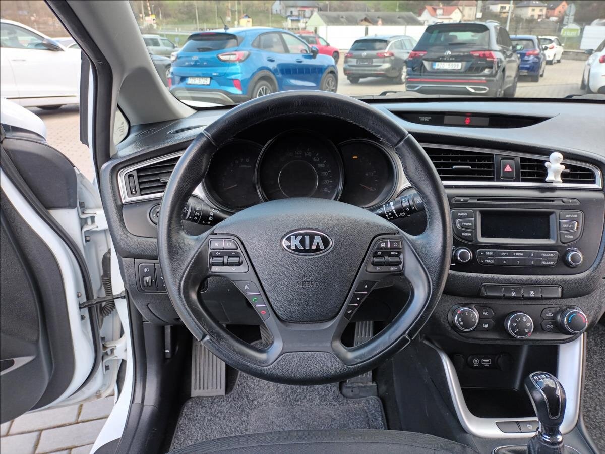 KIA Ceed Hatchback 1,4 l 73 kw