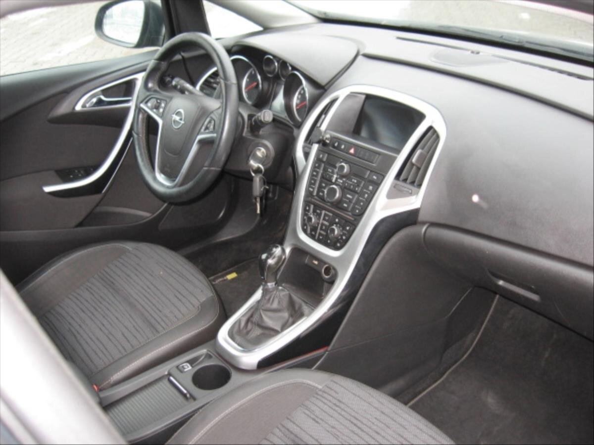 Opel Astra Hatchback 1,7 l 96 kw