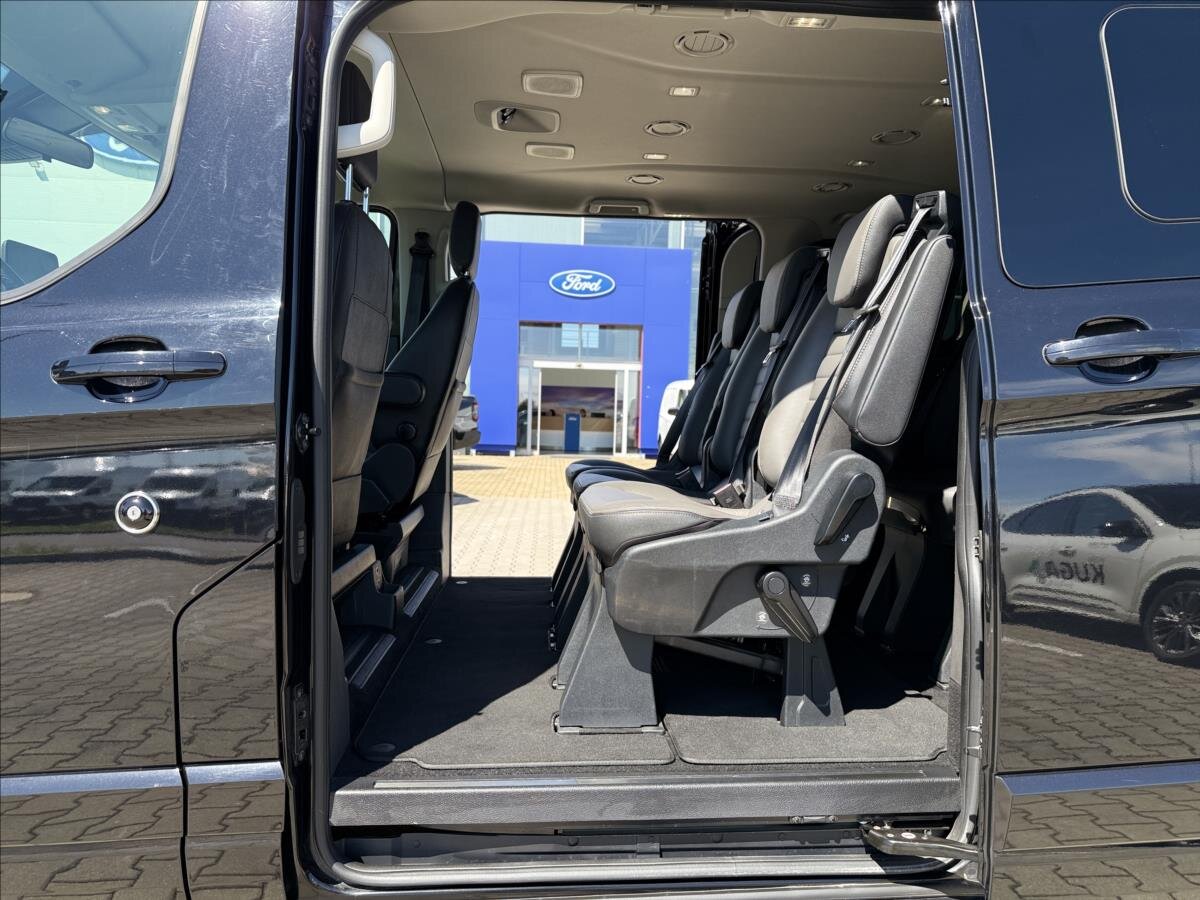 Ford Tourneo Custom MPV 2,0 l 136 kw