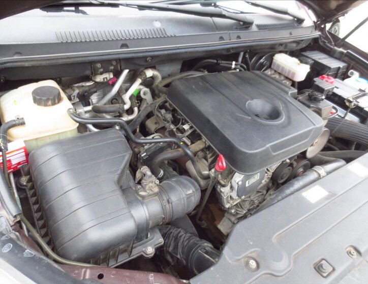 SsangYong Rodius VAN-Minibus 2,0 l 114 kw