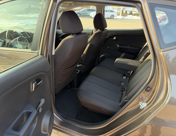 KIA Venga MPV 1,4 l 66 kw