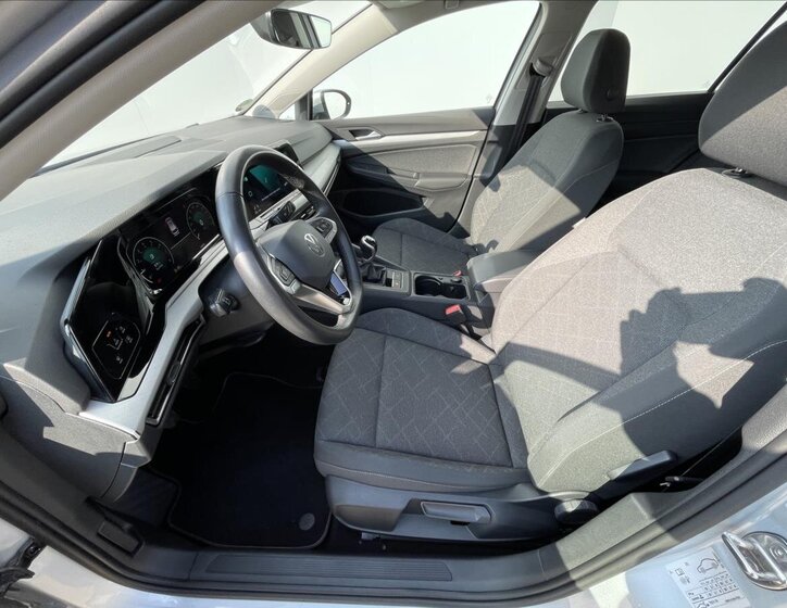 Volkswagen Golf Kombi 1,5 l 96 kw