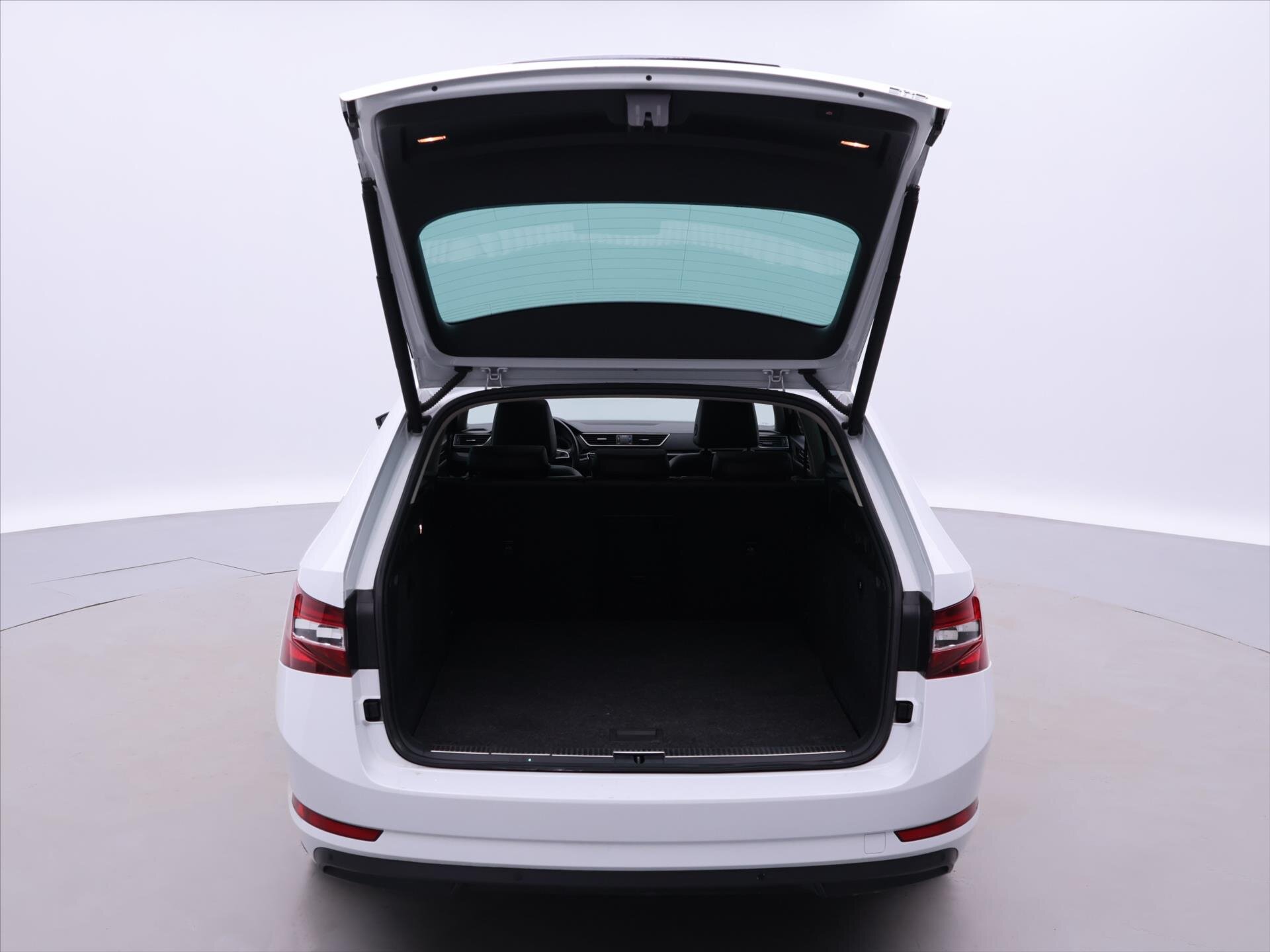 Škoda Superb Kombi 2,0 l 140 kw