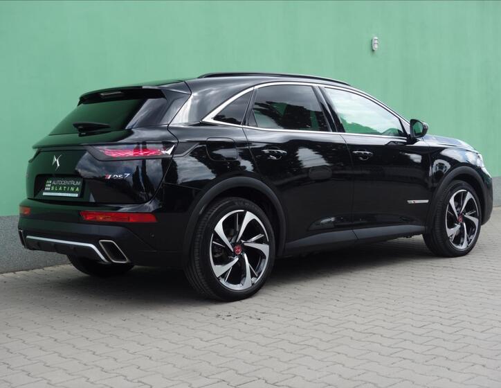 DS Automobiles DS7 Crossback 7