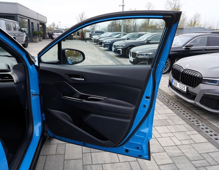 Toyota C-HR Hatchback 1,8 l 125 kw