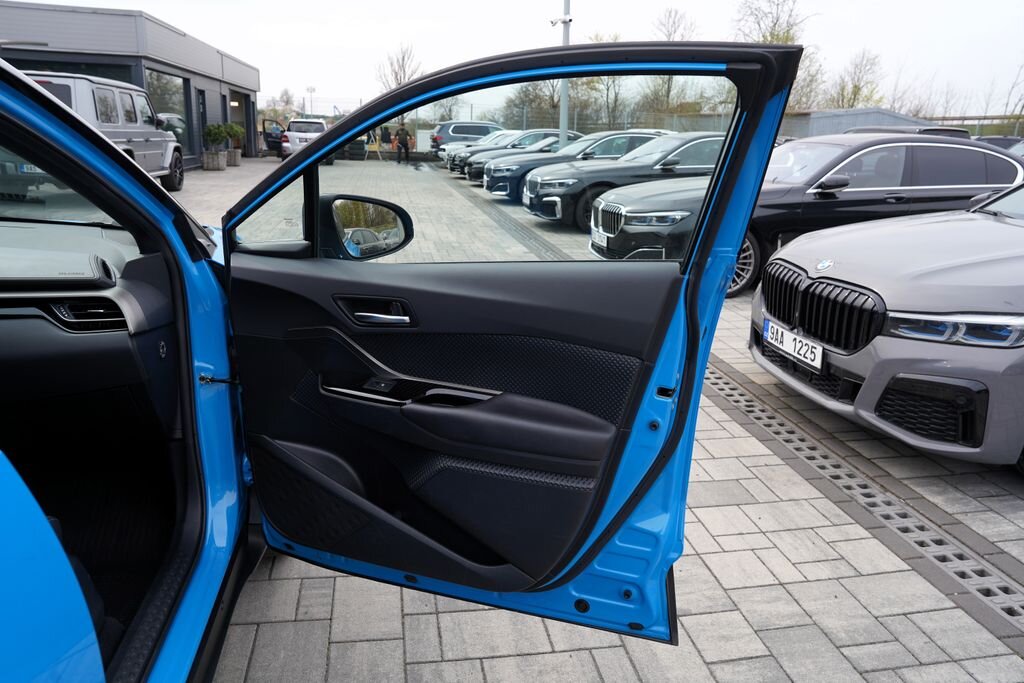 Toyota C-HR Hatchback 1,8 l 125 kw