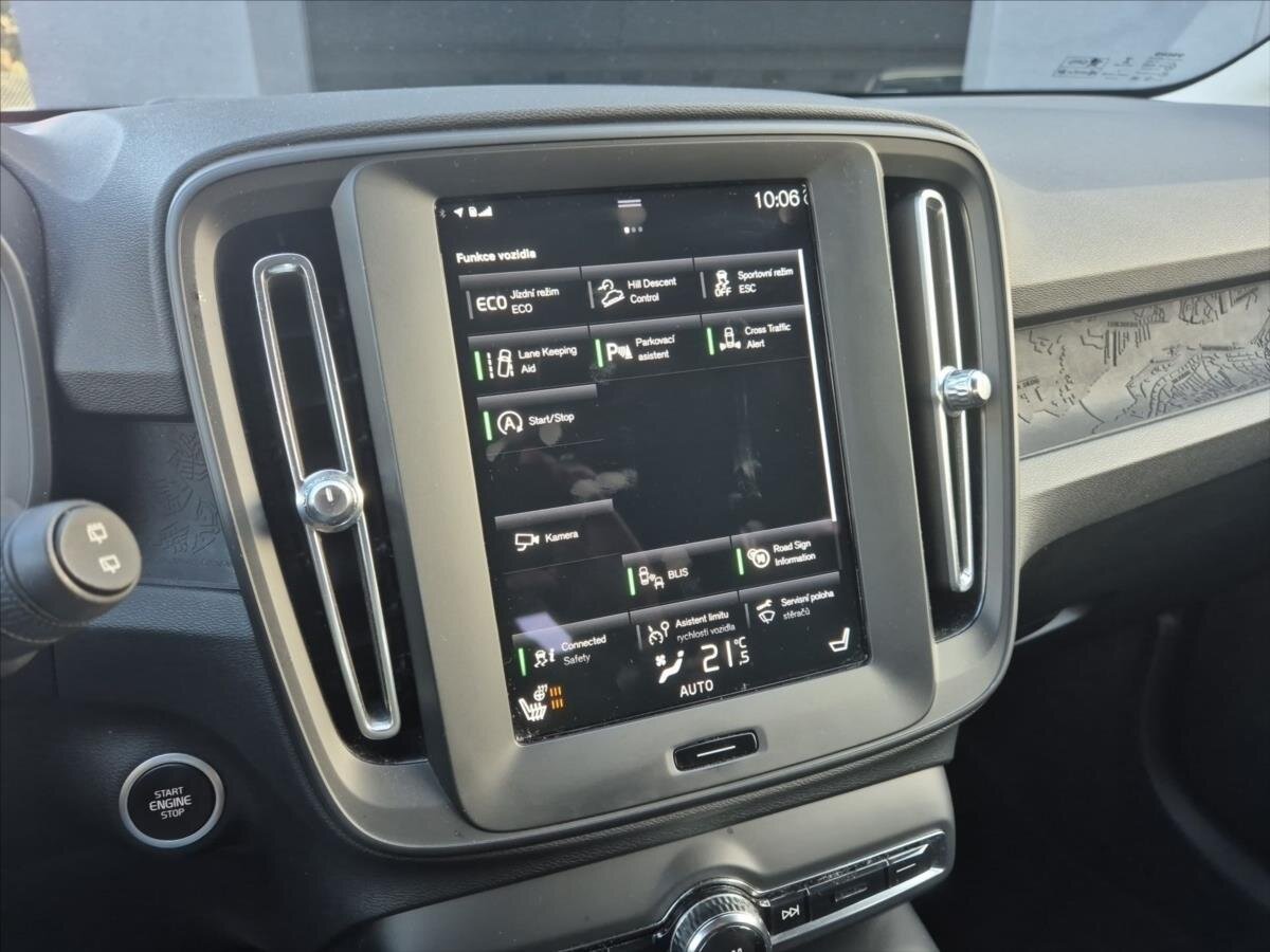 Volvo XC40 SUV 1,5 l 120 kw