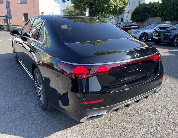 Mercedes-Benz Třídy E 4