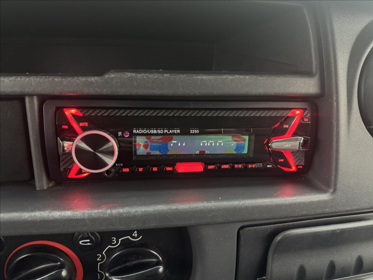 Renault Master Skříň 2,5 l 74 kw