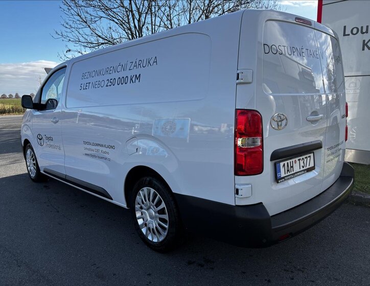 Toyota ProAce 4