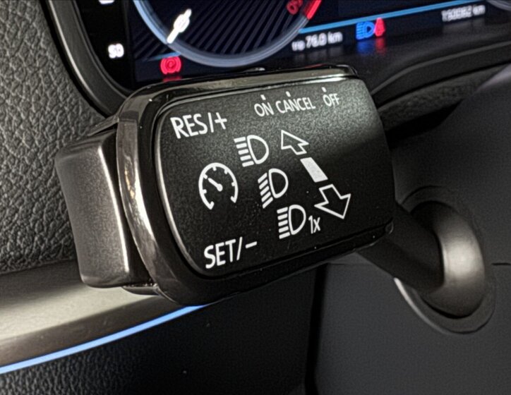 Škoda Karoq SUV / Terénní 2,0 l 85 kw