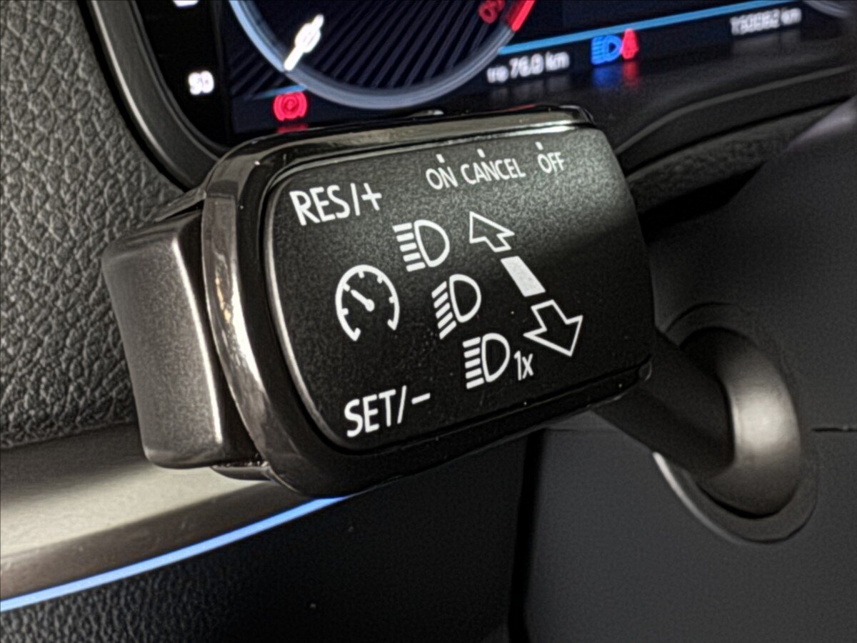 Škoda Karoq SUV / Terénní 2,0 l 85 kw