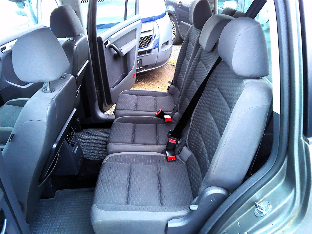 Volkswagen Touran Kombi 2,0 l 103 kw