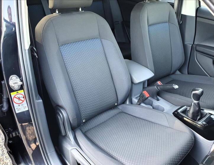 Volkswagen T-Cross 11