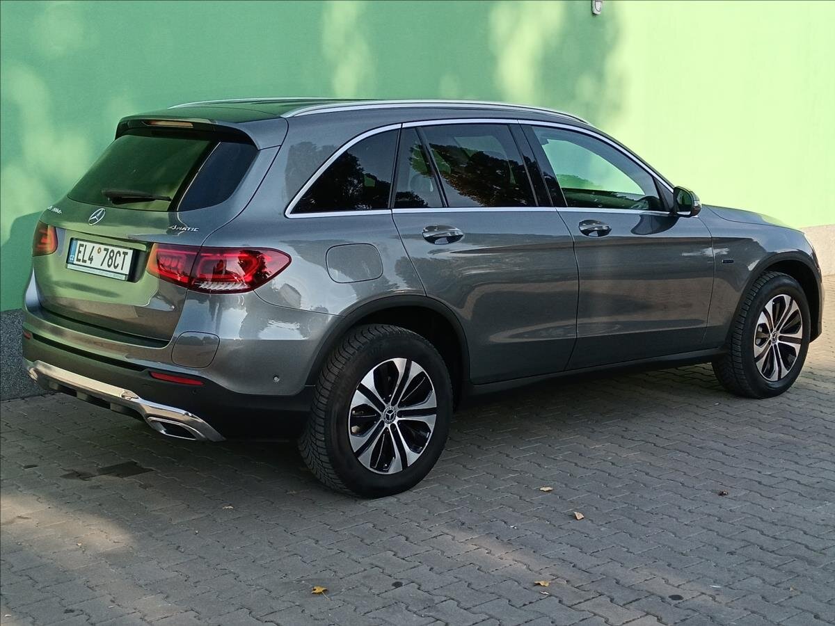 Mercedes-Benz GLC SUV 2,0 l 225 kw