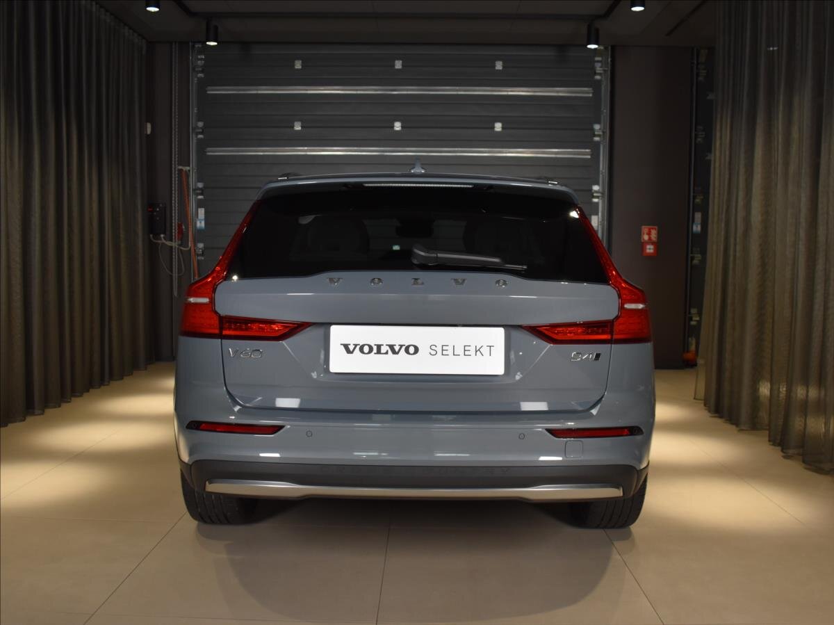 Volvo V60 Kombi 2,0 l 145 kw