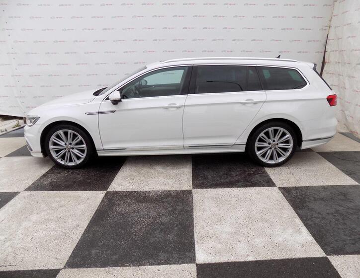 Volkswagen Passat 2