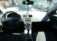 Volvo V50 24