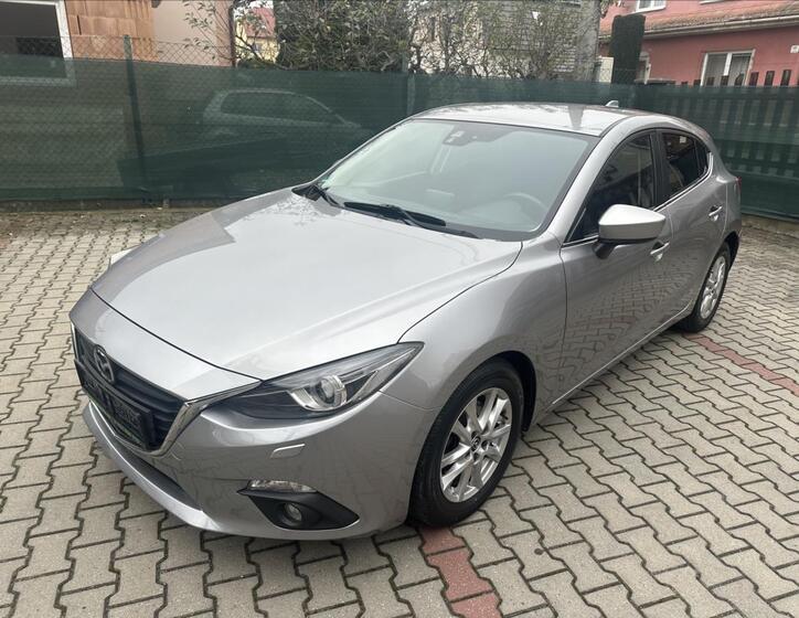 Mazda 3 9